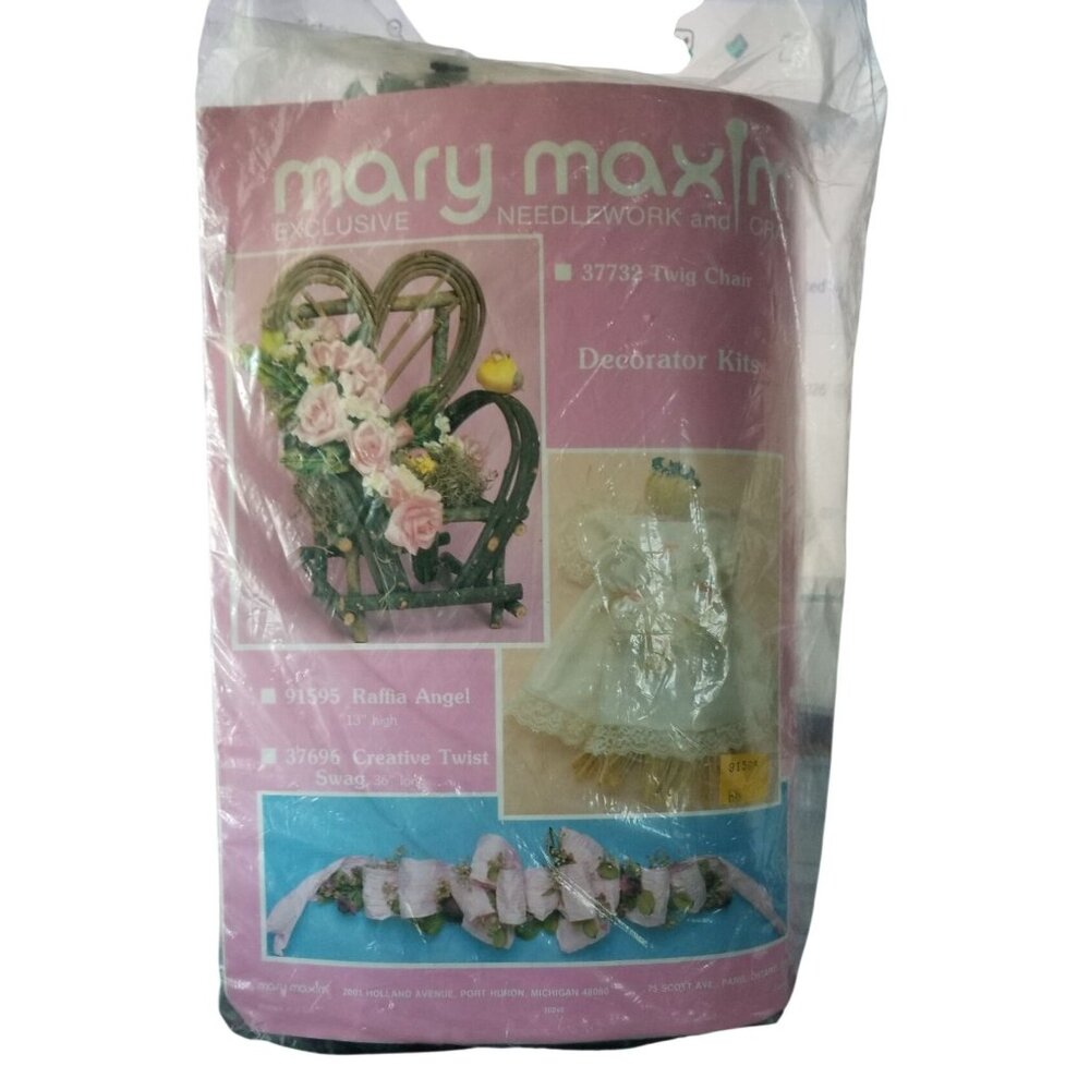 Craft Kit Mary Maxim  Raffia Angel 2001 Holland